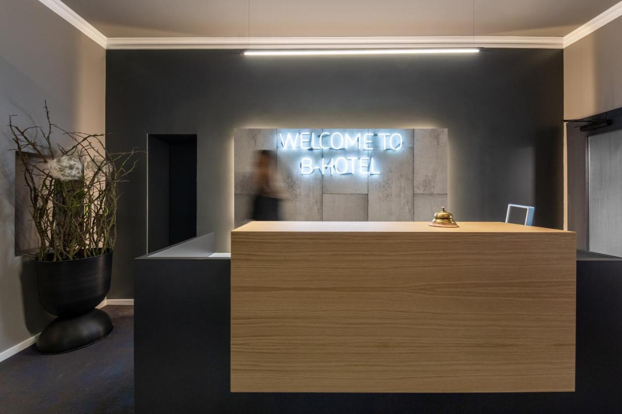 B-Hotel Dusseldorf Exterior photo